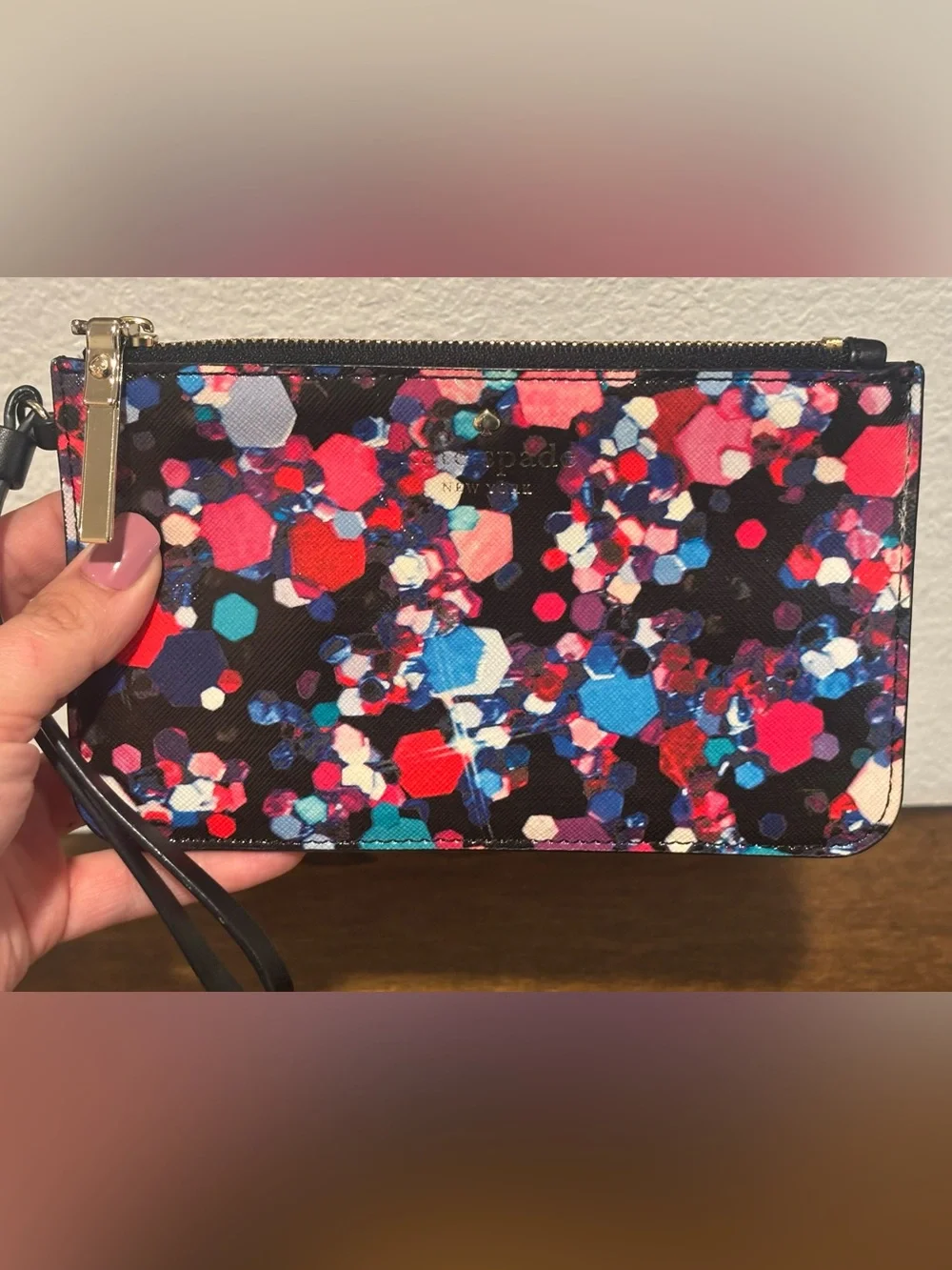 kate spade black multicolor confetti wristlet w storybook lining - Picture 2 of 7